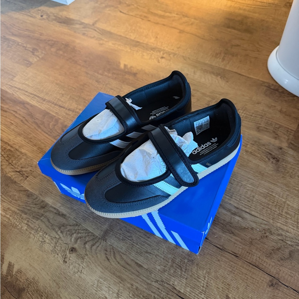 Adidas Samba Jane Shoes - Picture 4 of 5